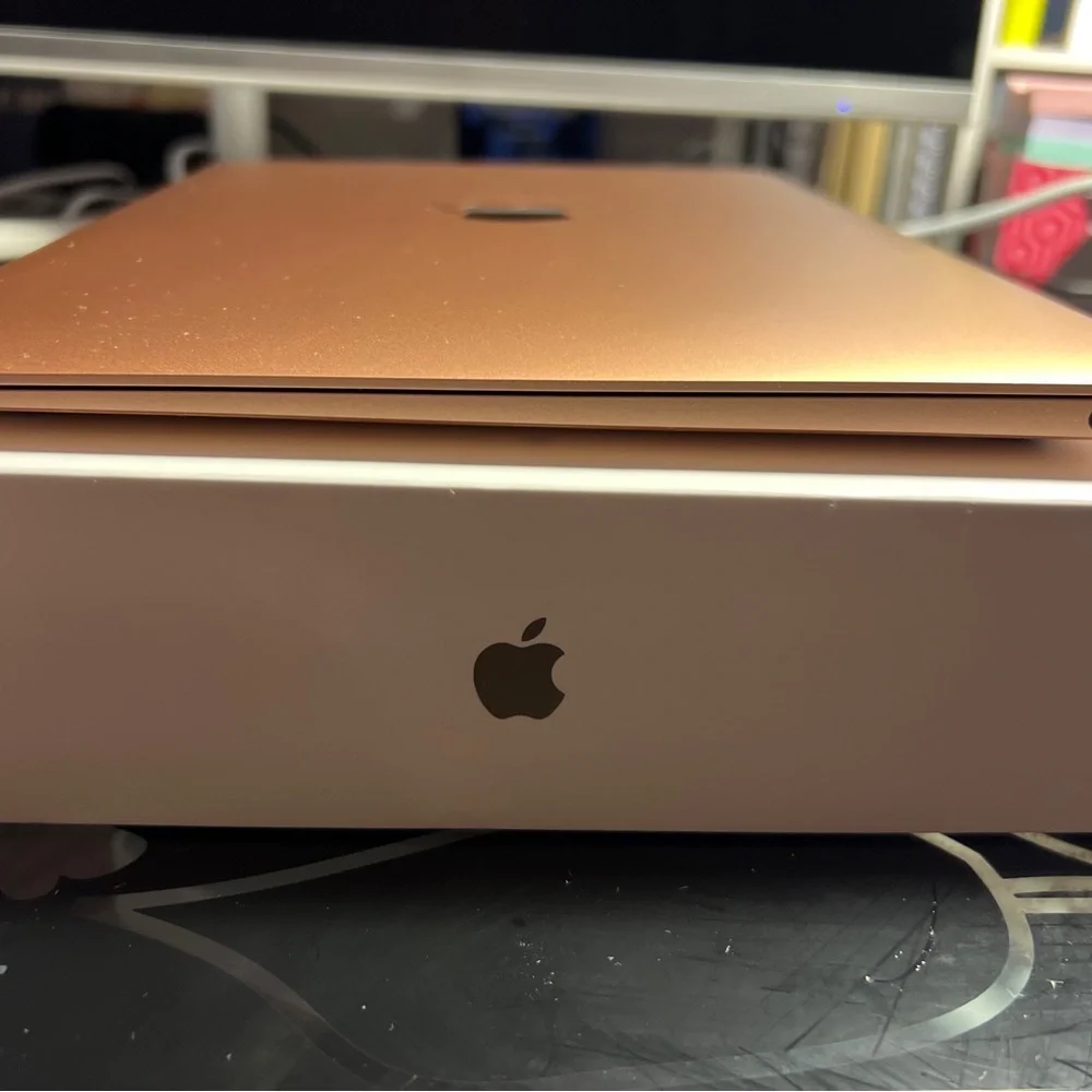 Apple MacBook Air 2020 13.3in (512GB SSD, M1, 8GB) Laptop - Rose Gold